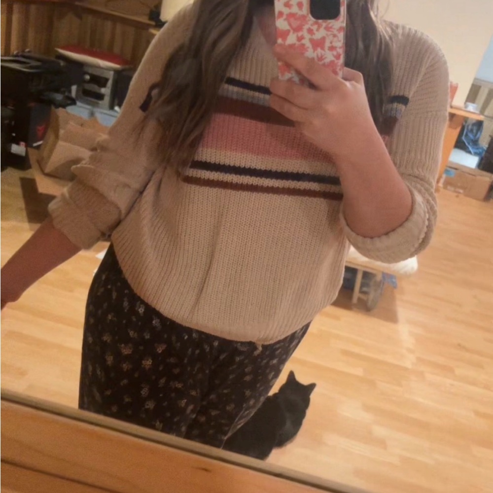 𝘾𝙤𝙢𝙛𝙮 𝙎𝙩𝙧𝙞𝙥𝙚𝙙 𝙎𝙬𝙚𝙖𝙩𝙚𝙧 🖤